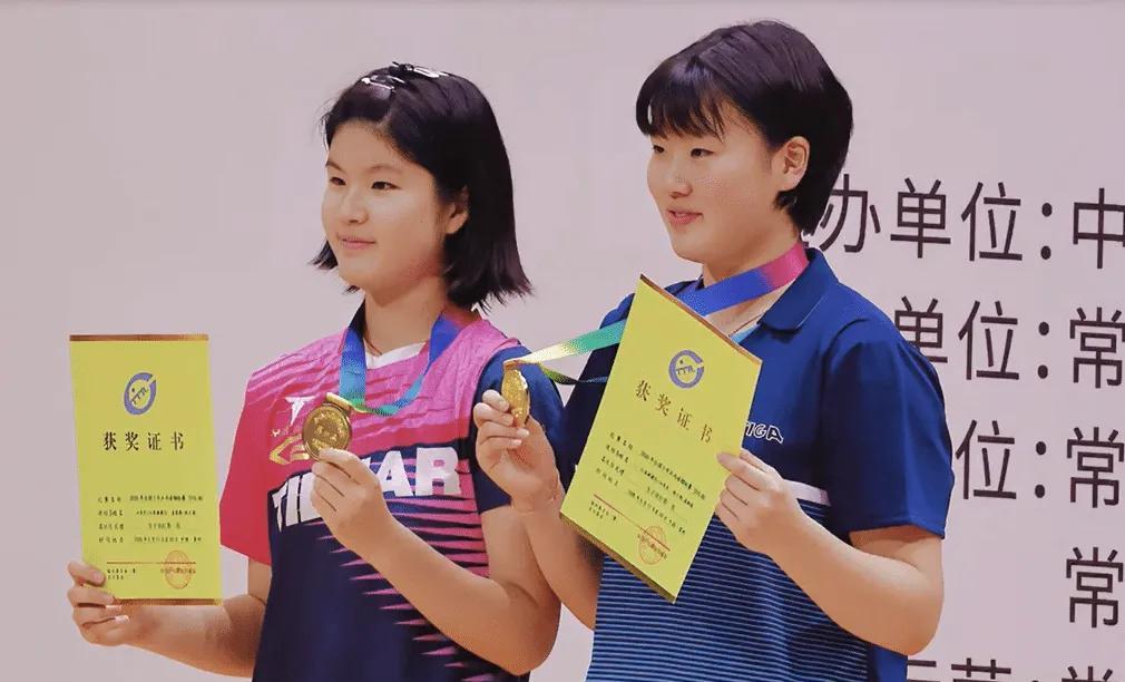 真正正能量来了！陈梦学校出名了！
陈梦搞得培训学校，
同学姜依依4比1战胜了河北
