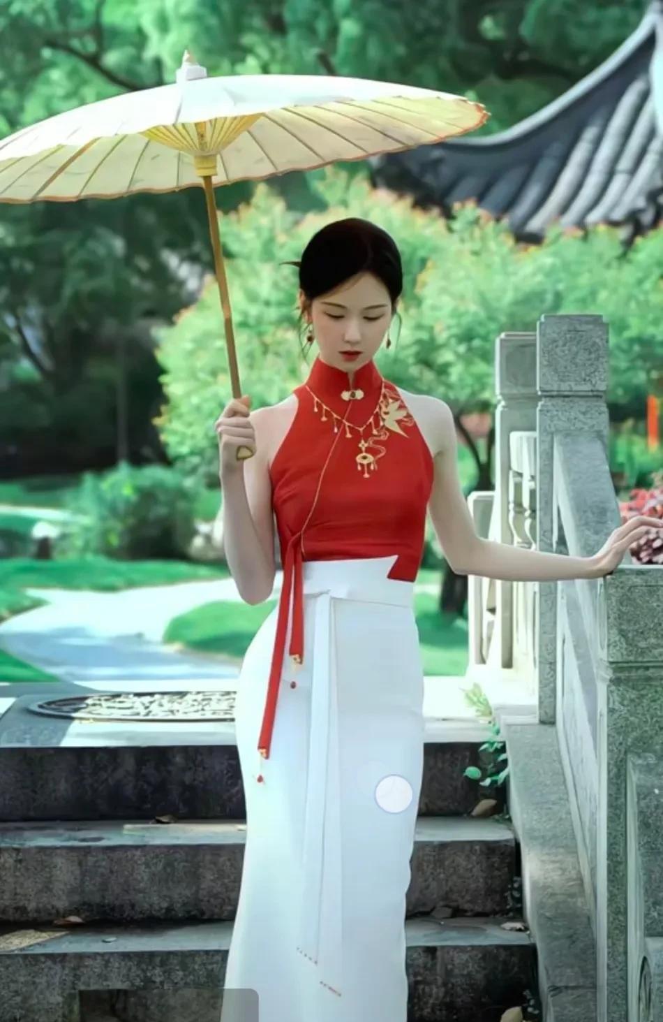 #春夏服饰焕新季#陈都灵在《雁回时》回门宴上，这身着装真的是太惊艳了！
绯红色的
