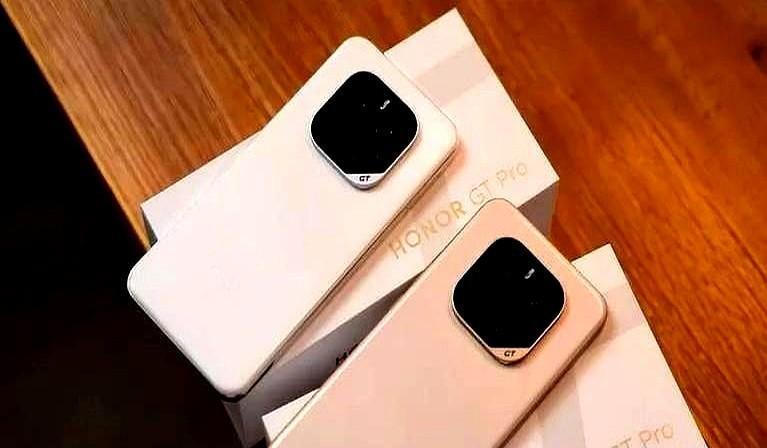 2025年5月，智能手机续航能力成为竞争焦点，荣耀GT Pro、真我GT7 Pr