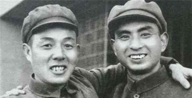 1949年11月，身为司令员的杨勇刚返回驻地，解散了手下的警卫员回到房中，马上就