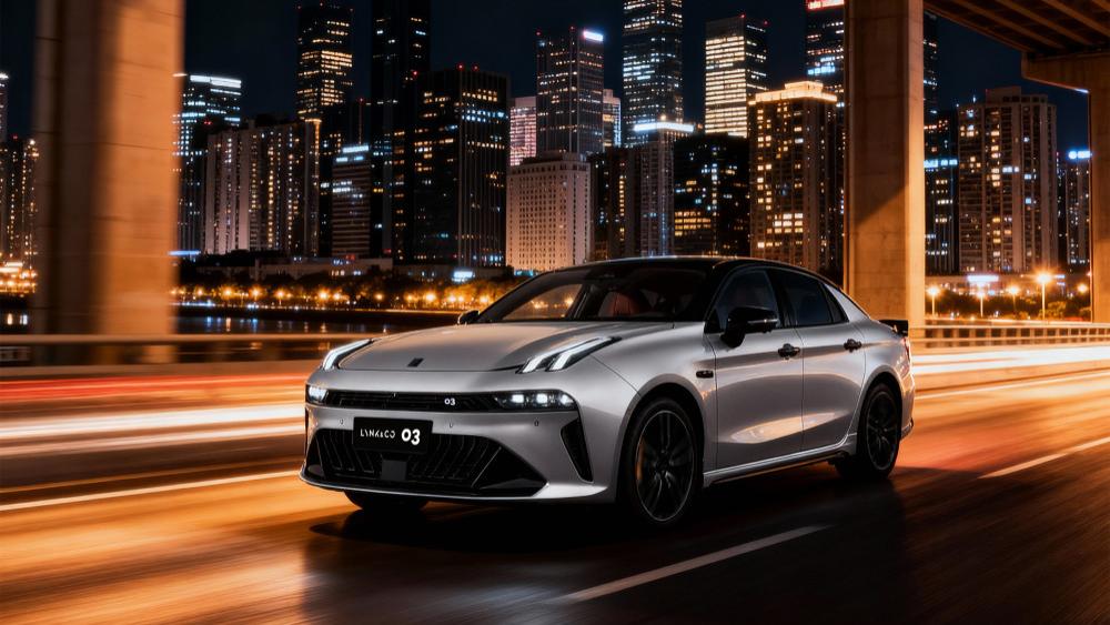 冬日出行稳稳拿捏！领克03性能家族让你尽享驾驭乐趣