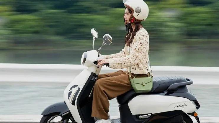 不足1.5万买什么摩托车？2025年最值得买的摩托车盘点