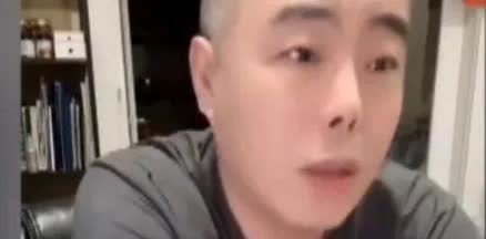 相声演员杨议先生最远的支持者补锅讲了一个关于承认不承认的问题，补锅将杨议先生拜师