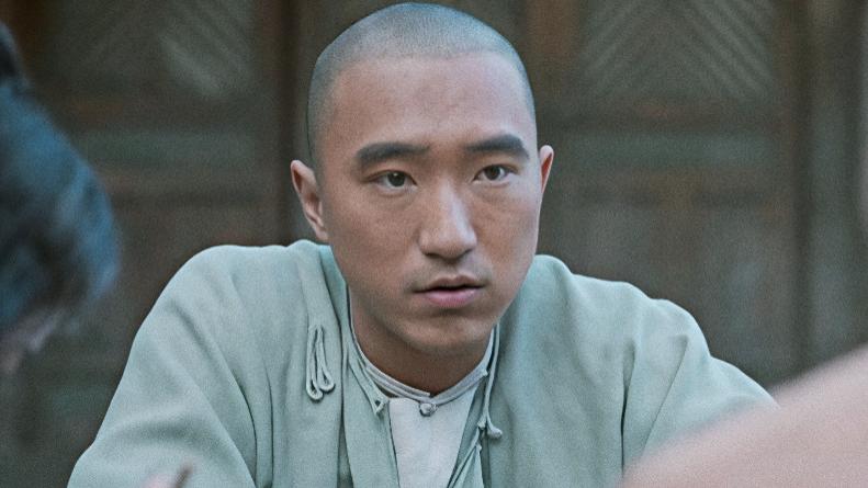 《大生意人》令卓被嘲，海归出身，因《狂飙》出圈，这个长相难火