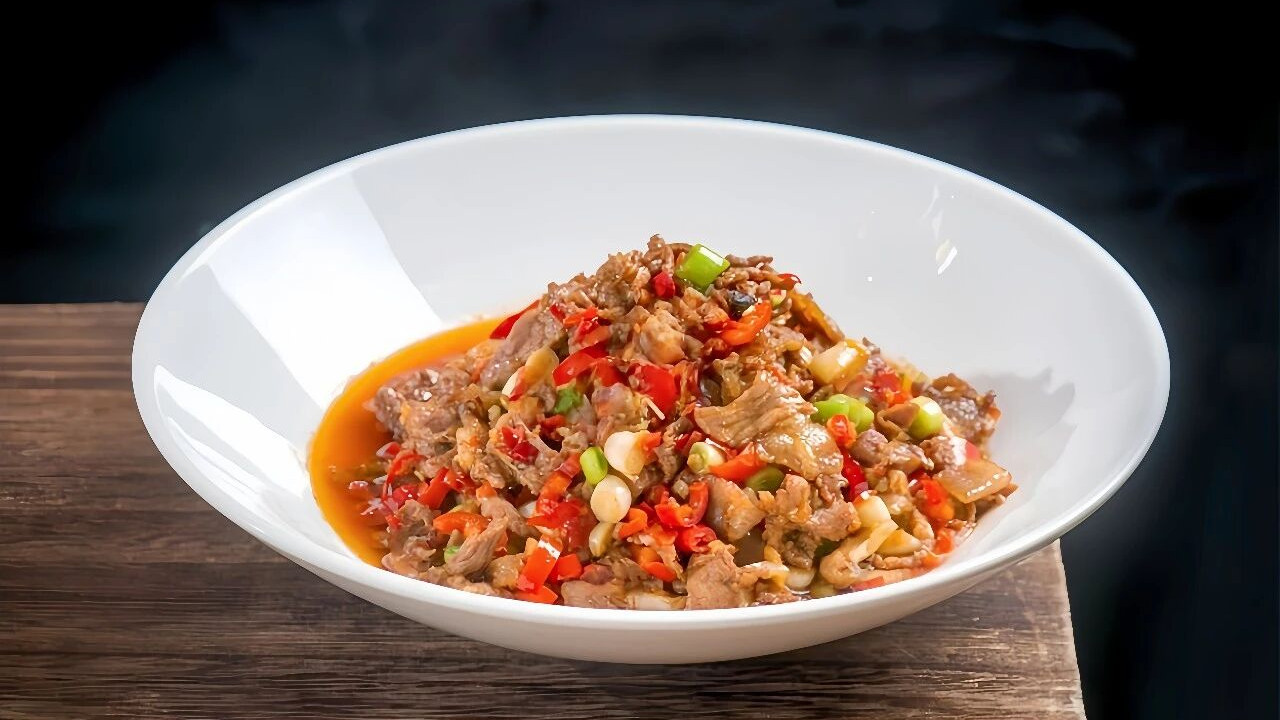 一天一道湘菜：陈坛辣椒肉炒肉做法教程