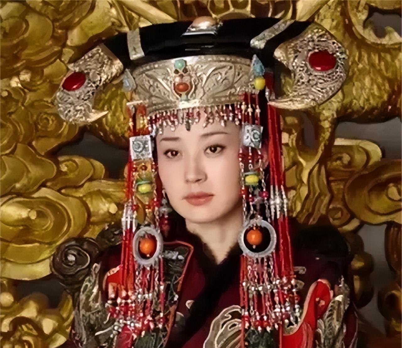1688年，孝庄太后病危，临终之际紧紧握住女儿阿图的手，康熙承诺照顾好她，让孝庄