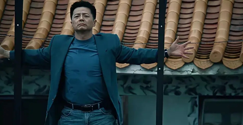 看不下去，林强峰在《扫毒风暴》里面太多无聊的戏码…

不知道大家看了《扫毒风暴》