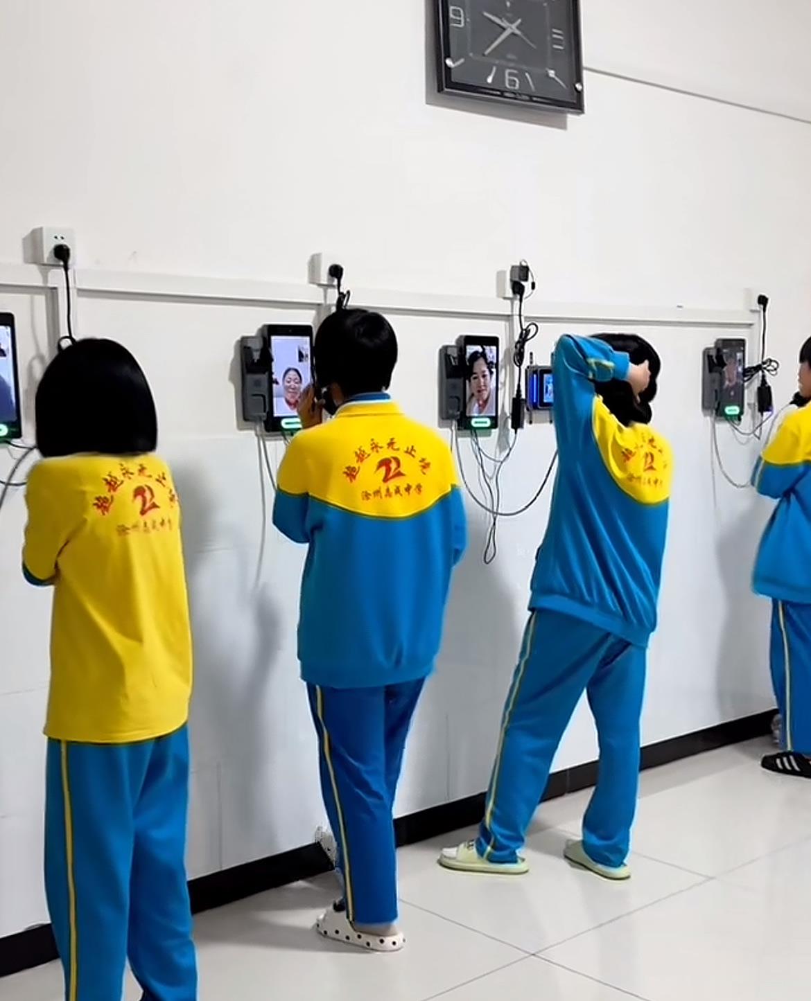 第一眼还以为是在监狱