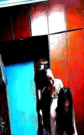 在中建，即便项目部有各种不利，比如离家远，降薪，工作环境不好等。
工地上总有人能