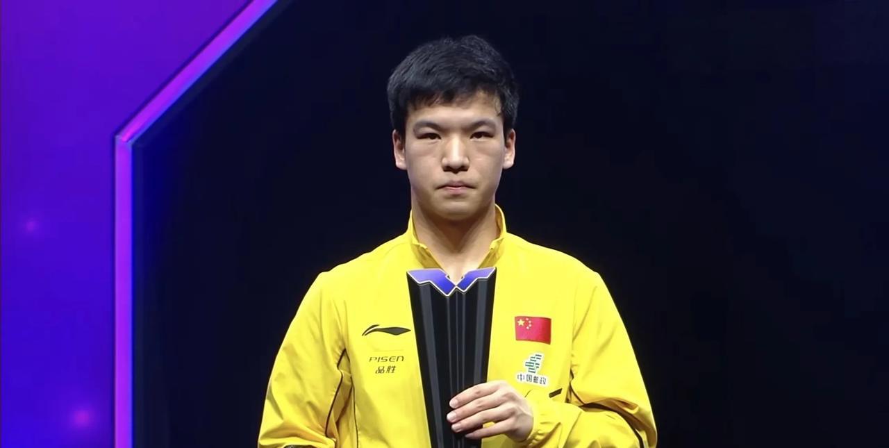 向鹏：仁川赛场的“小霸王”
北京时间4月6日晚，WTT仁川冠军赛的男单决赛，那可