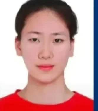 周页彤为自己争口气！拿出最亮的成绩给赵勇看看！
周页彤与吴梦洁、万梓玥是同一批