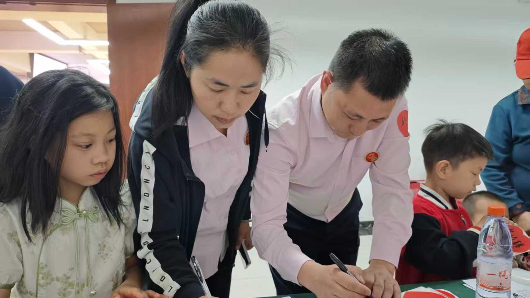 河南新市民：出彩河南·新市民风采——07陈徐莉（郑州）