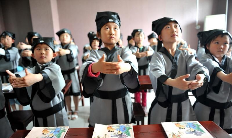 读国学到底是为了求得什么？我觉得好处可太多了。
学习国学能树立正确的世界观和人生