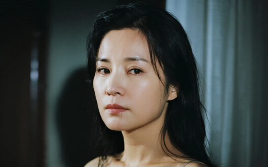 妻子外派2年，母亲提出搬来照顾我，才发现婚姻背后的巨大阴谋！