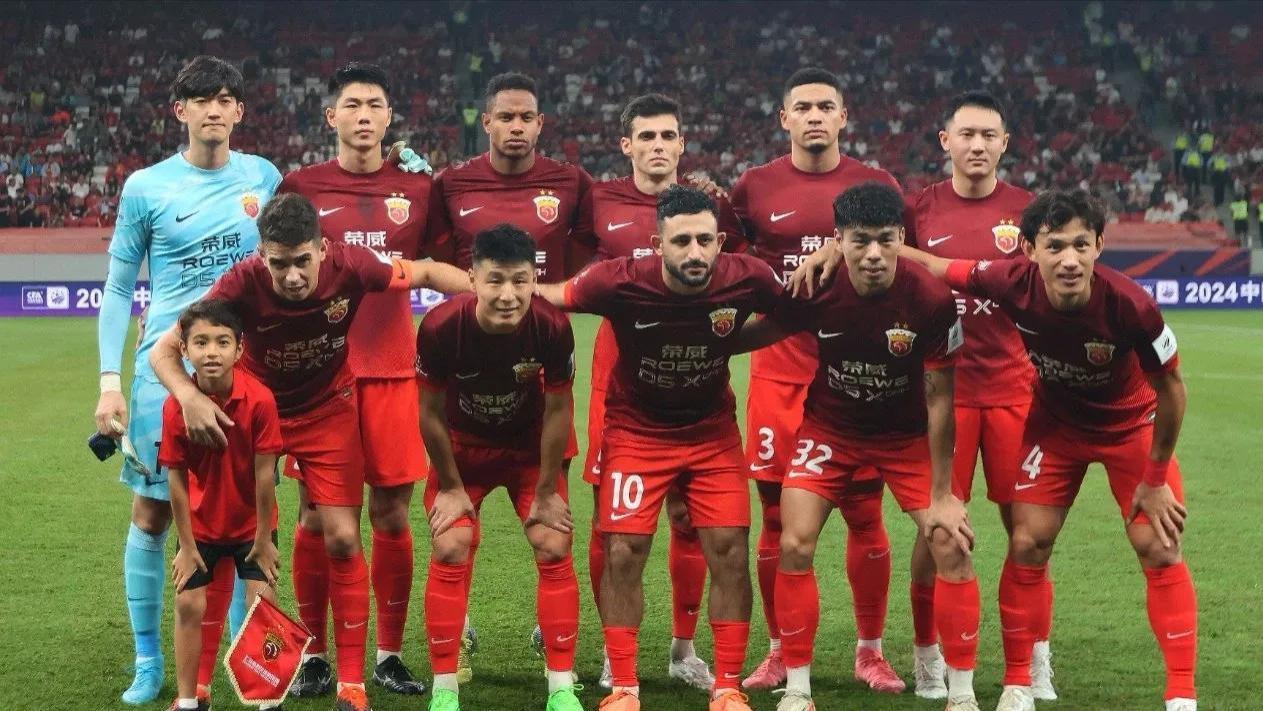 漏判点球不重要，亚冠精英将上海海港打出真面目，维塔尔尴尬在哪