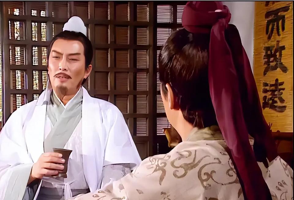 诸葛亮在五丈原病逝后，消息传到东吴，他的兄长诸葛瑾急得要亲自奔丧。诸葛瑾长子诸葛