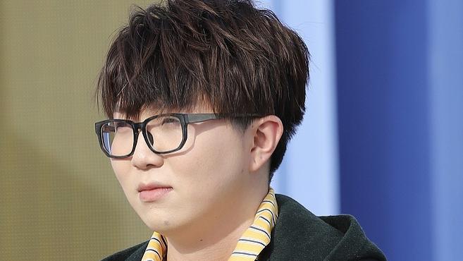 毛不易：平凡歌者的治愈系创作与生活哲学启示录