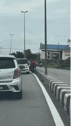 如论如何，你留不住一个要走的人
