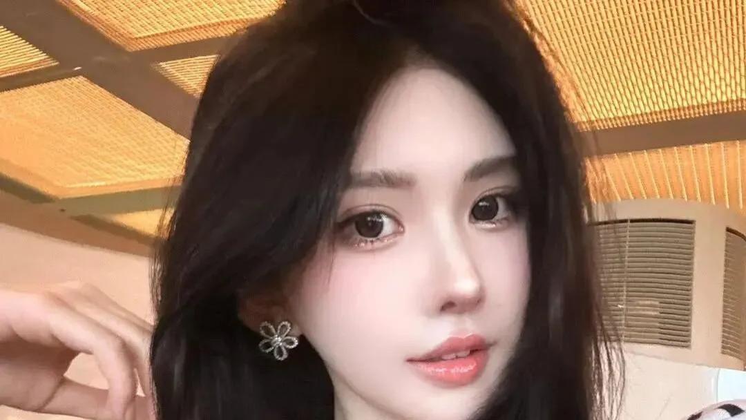 张艺龄：那个从台南菜市场走出来的女孩，凭什么红了？