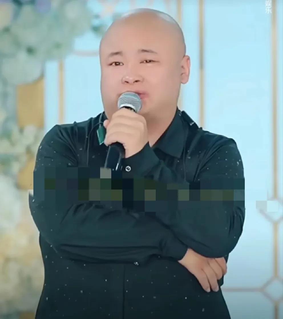 老狗粉丝见面会，台上感激三位贵人！