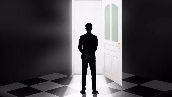 贾国龙、比尔盖茨、任正非、何享健及夜莺计划