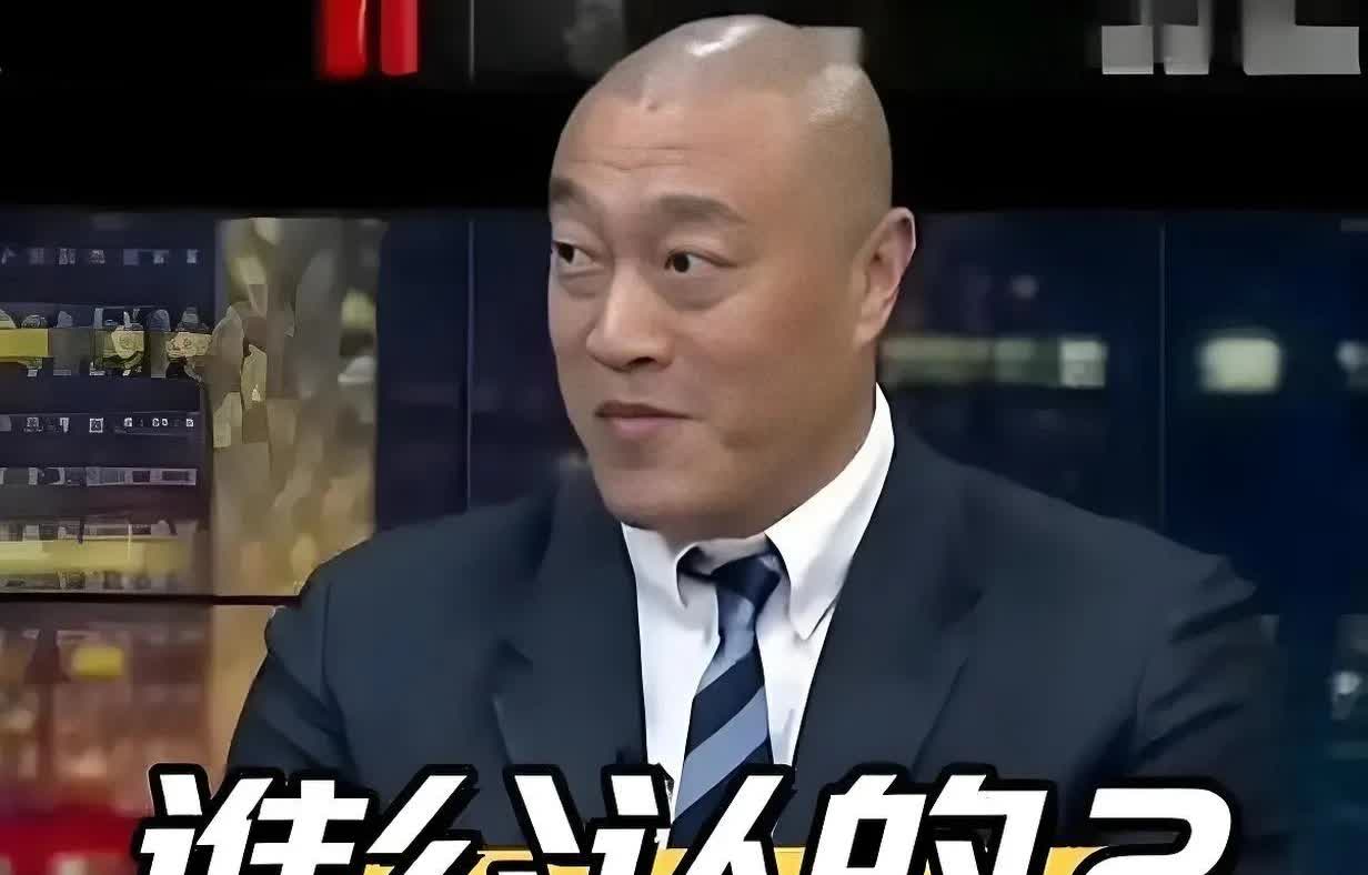 马健：本届国家队之外的现役超巨有周琦、孙铭徽、赵继伟、王哲林！
网友：谁公认的