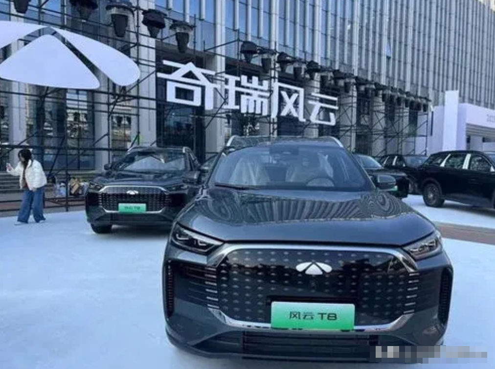 2025年你还在纠结买什么车吗？
电车1年电费    ——1500元！
油车1年