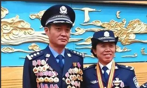 1998年，警官程鹏正在兰州火车站大厅巡逻，他见一男子行为可疑就上前盘问。谁知，