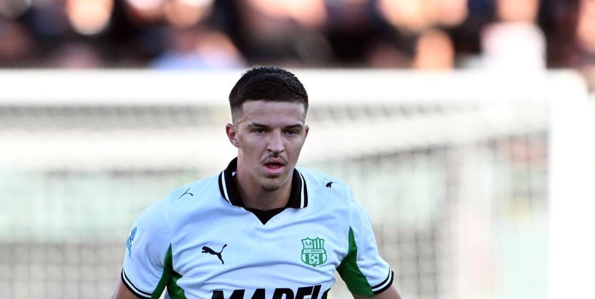 西瓜皮球员还是要慎买！由于德芙莱目前在国米出场顺位的进一步下降，有报道说他有可能