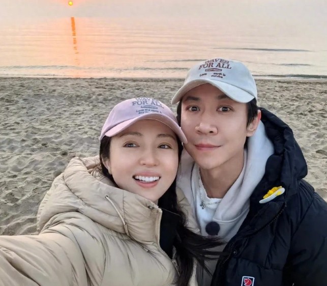 董璇称想为小9岁张维伊生二胎，母亲很支持女儿的选择！ 
 
董璇很善良，张维伊不