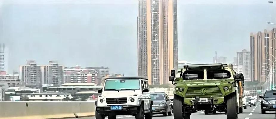 东大一座城，美国半条命，装甲车生产线，量太大了！
十堰市，一座城，累计生产装甲车