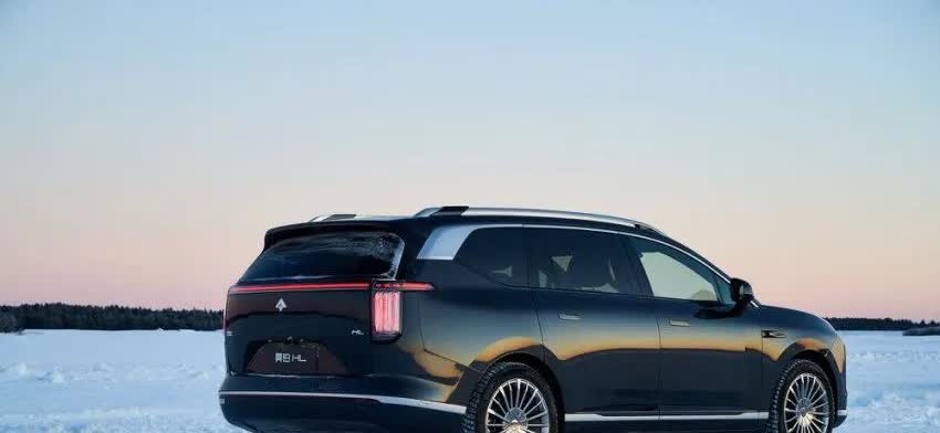 市面出现很多新能源车，看来新能源必定是未来的发展趋势，2025年新能源汽车渗透率