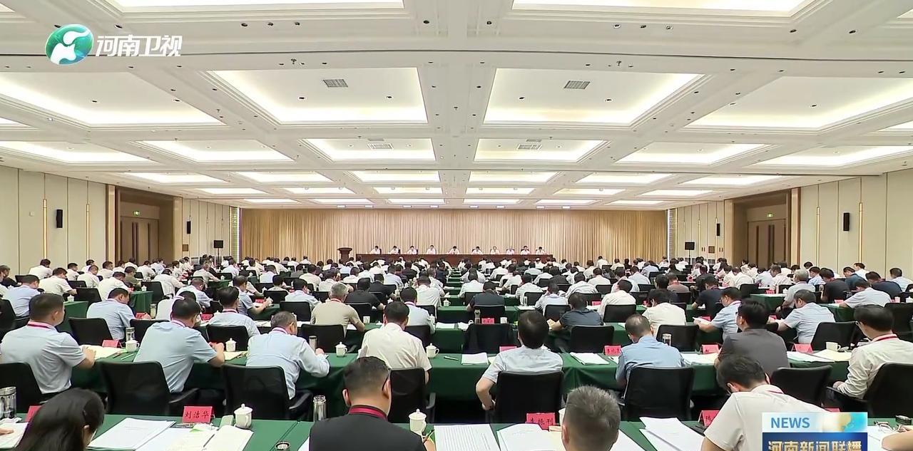 6月27日，2025河南省文化旅游发展大会在开封市召开。
据小编了解，开封是首批