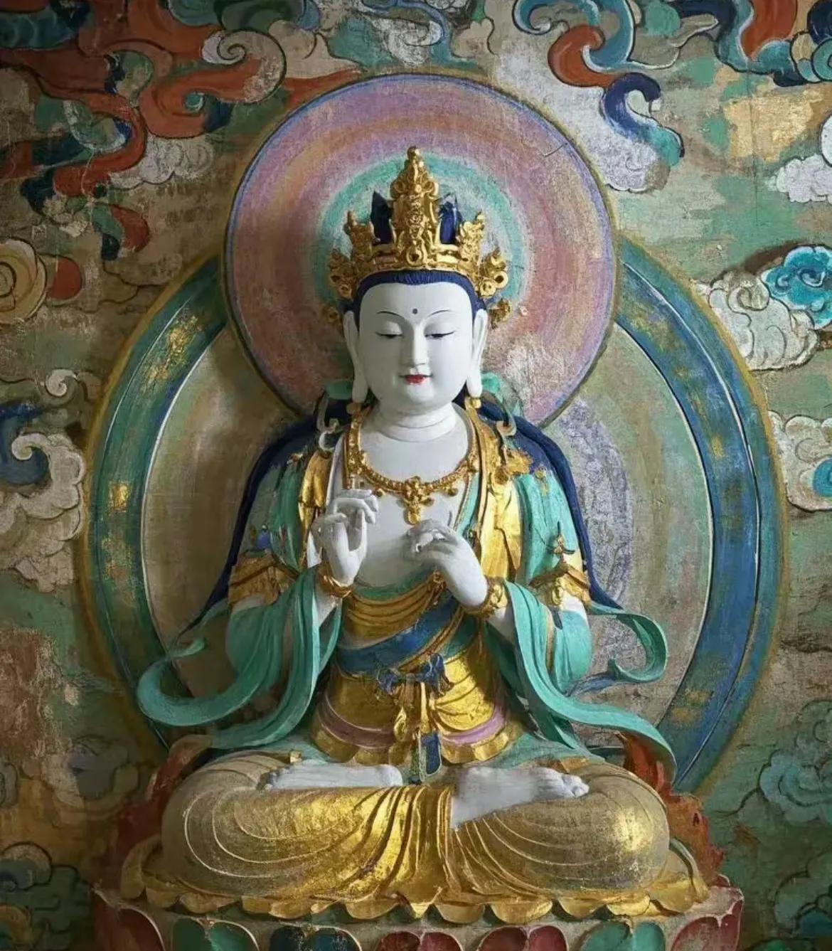 晨起礼佛心自明，观音菩萨显神灵，
家人安康福星照，万事顺意乐盈盈。