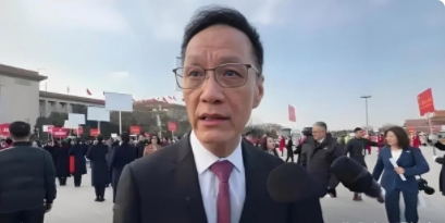 如何成为优秀演员？北京人艺院长冯远征一语中的：别妄想综艺速成！真正的好演员，必经