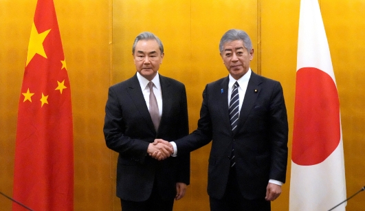 王毅外长前脚刚结束访日行程，日本后脚就撕下伪装成立“统合作战司令部”，这支240