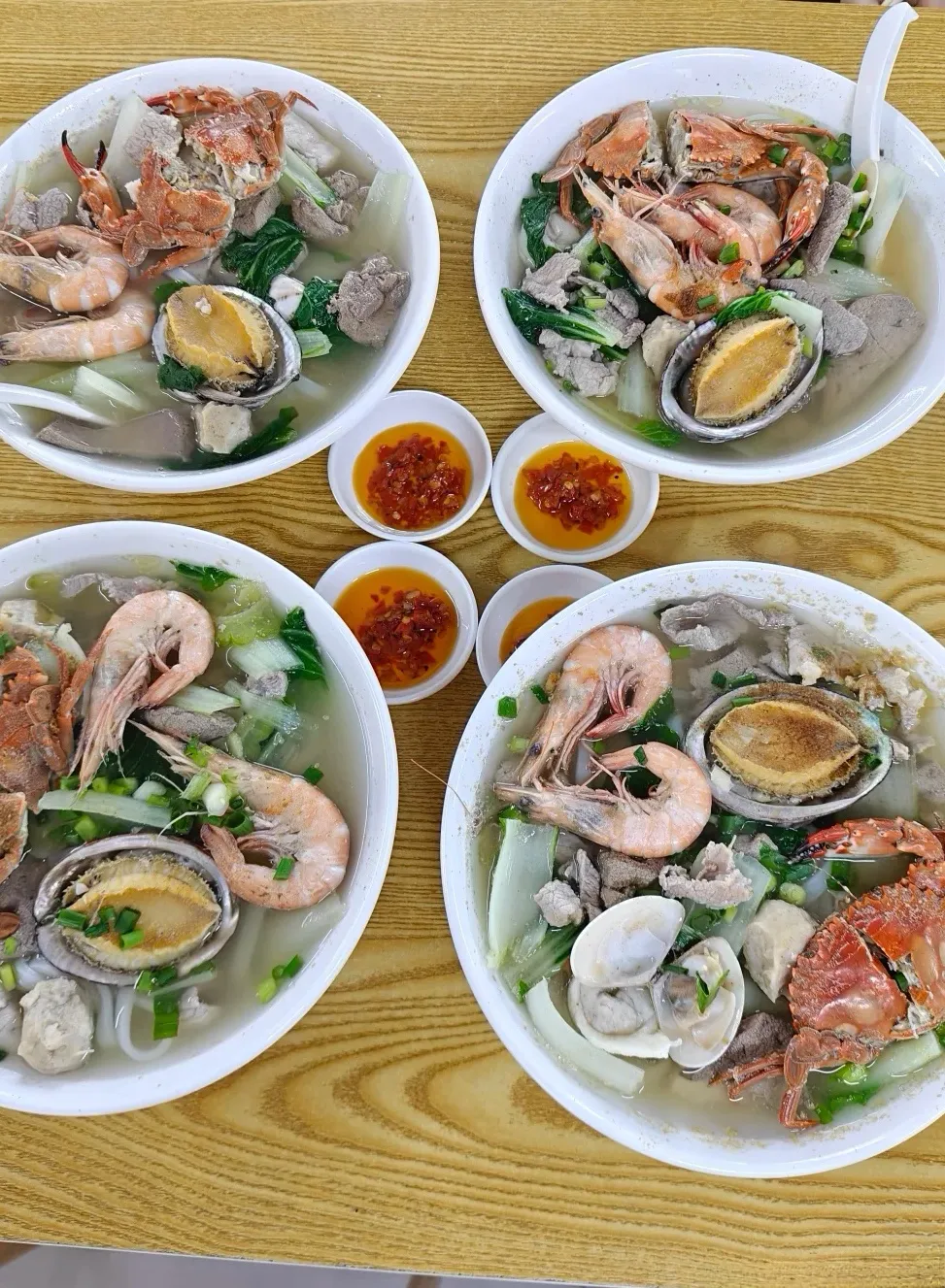 今天的早餐，100元4碗，值吗？
