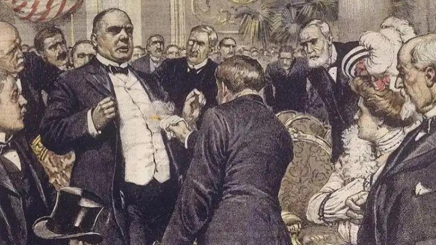 麦金莱就任后发动美西战争、加入八国联军，使美国成为殖民强国