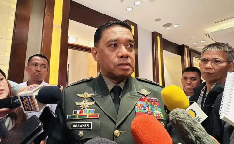 8月22日，菲律宾武装部队参谋长布劳纳称，监测到中方在仁爱礁水域舰船异常增多，其