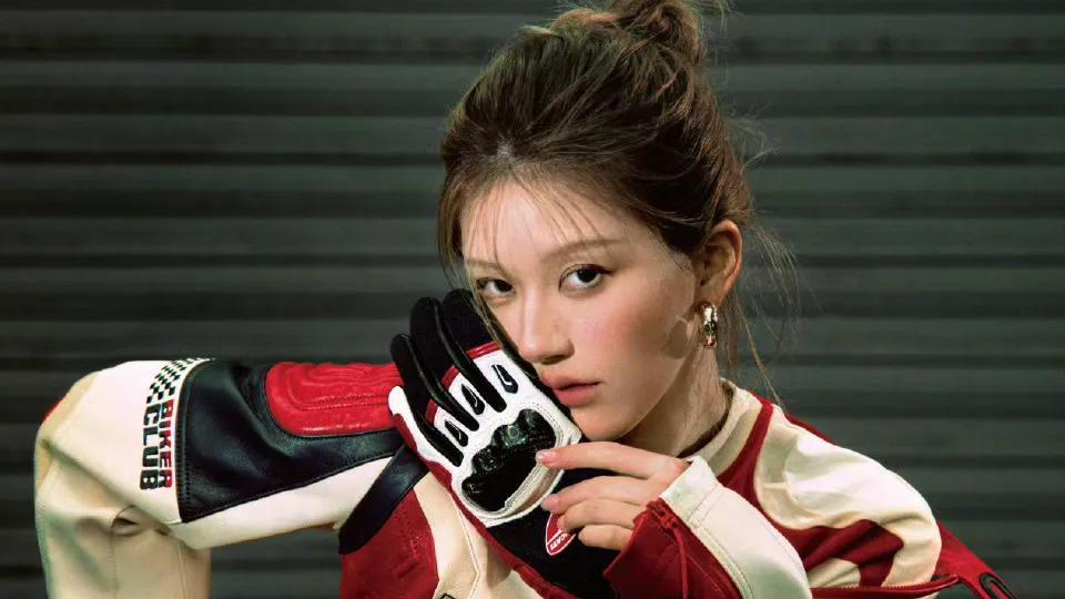 赵露思微博关注骤减到12个：是抑郁还是追求内心自由