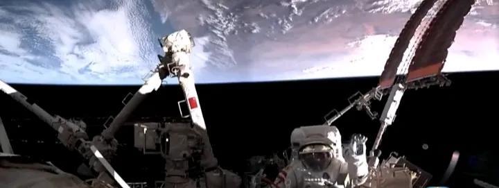 2025年6月26日21时29分，神舟二十号乘组航天员陈冬、陈中瑞、王杰干大事了