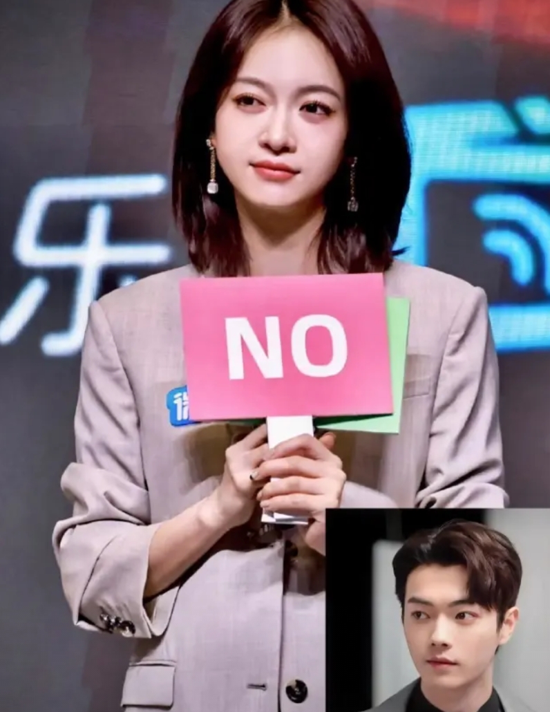 于正公司唯一“幸存者”是吴谨言

当同公司的许凯与多位女同事传出恋情时

她专注
