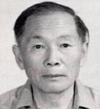 1989年，几名美国中情局探员突然出现在一位中国老人的家门口，出示证件后，直接对