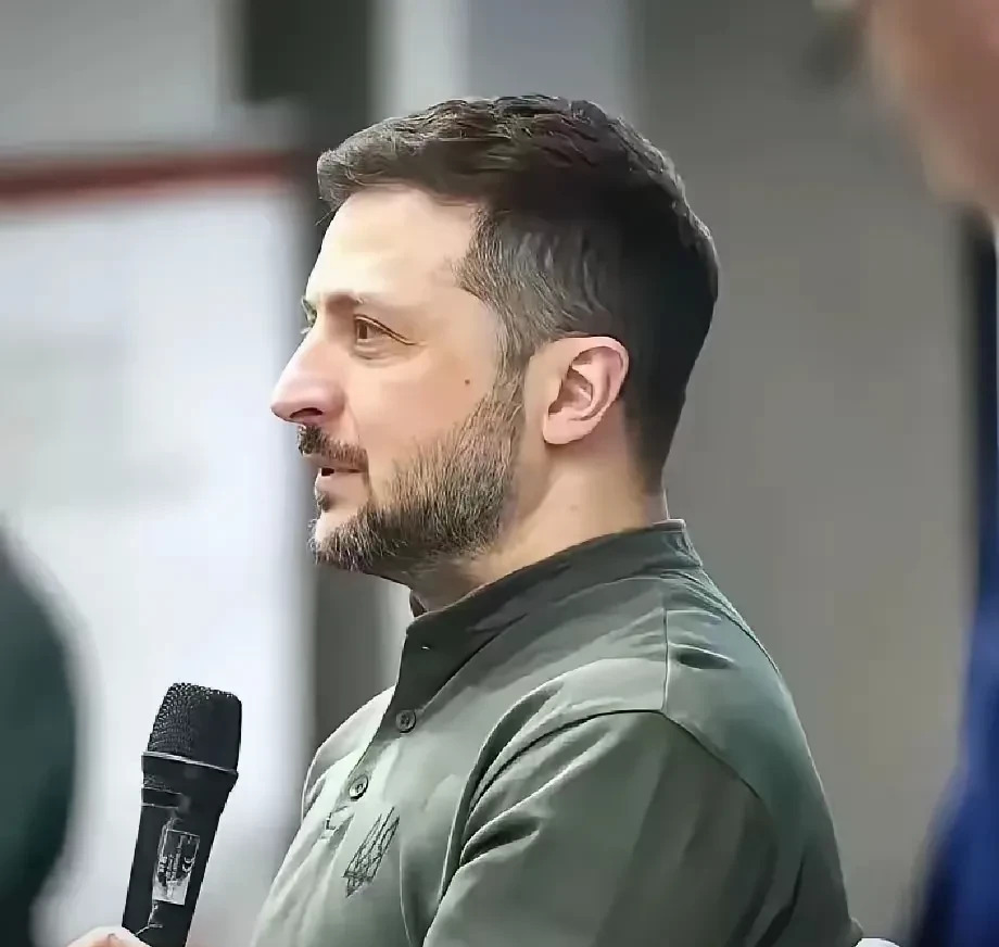 泽连斯基左右为难的困境











乌克兰的命运，悬于一线！泽连斯基总