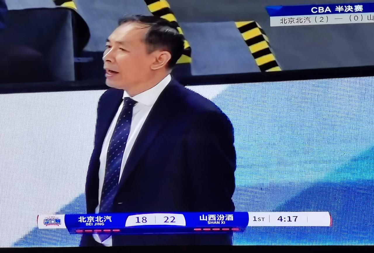 许利民厉害不厉害，从北京队球员在常规赛和季后赛上的不同表现就能看出来。
许利民最