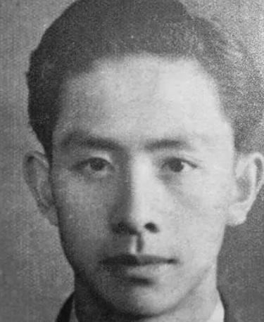 1948年，盛超群被捕，为了活命，他主动交代了一份12人的名单，特务看到名单后，