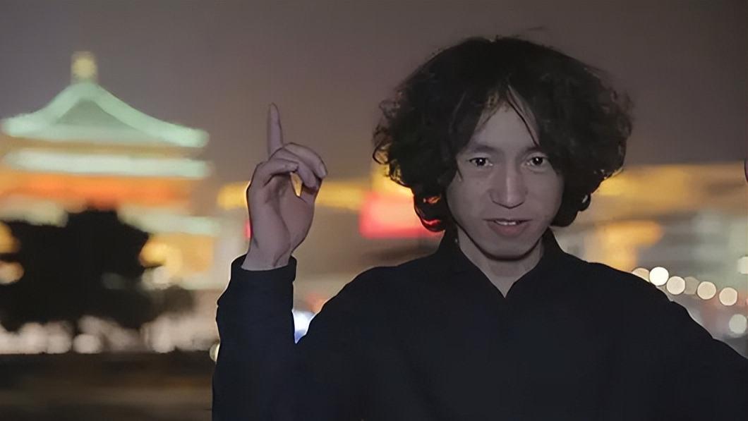 门票售罄！知名歌手复出开唱，曾被强制送进精神病院