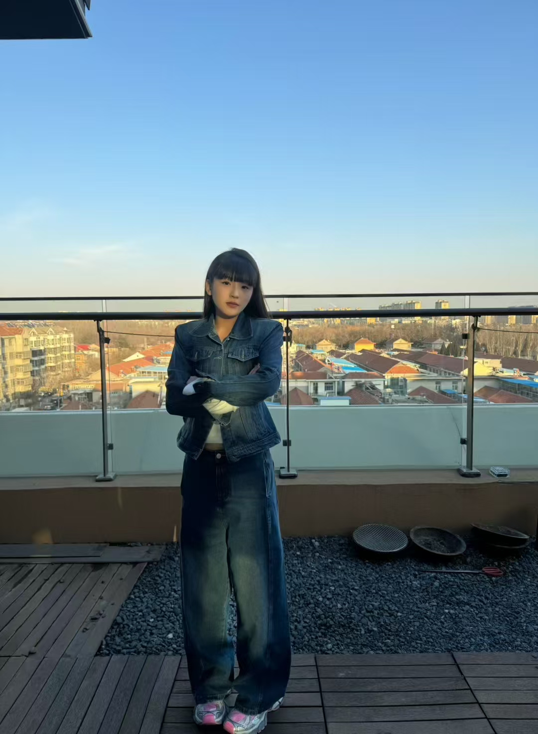 不想吃饭想吃你，不想睡觉想你。