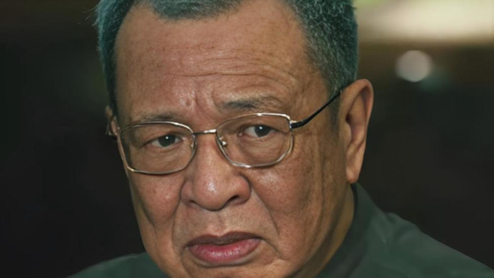 76岁许绍雄被曝病危，多位明星艺人现身医院，神情严肃谢绝采访