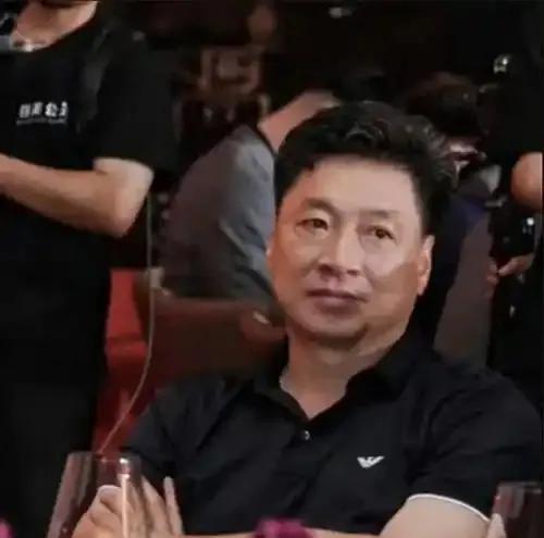 李春江为何没有进名人堂？作为广东男篮王朝的见证者，浙江广厦男篮总冠军的铺垫者，李